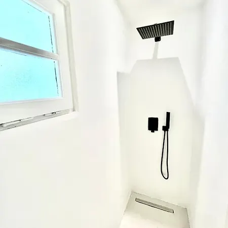 Ananke With Shared Pool Apartment Mykonos Town